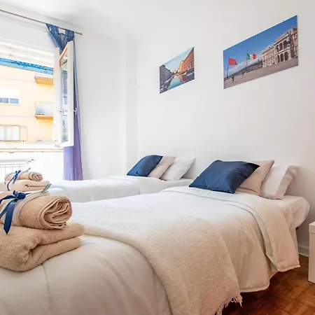 Ferienwohnung Free Parking -6 Posti Letto E Terrazzo Vista Mare Triest Exterior foto